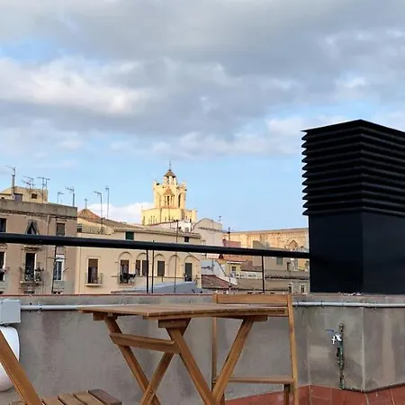 Planta Baja En La Muralla Romana Junto A La Catedral * Tarragona