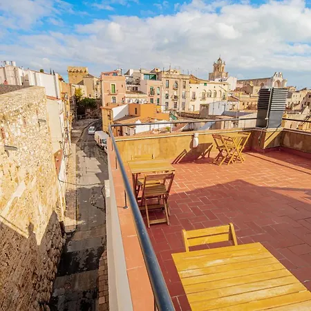 Planta Baja En La Muralla Romana Junto A La Catedral Tarragona